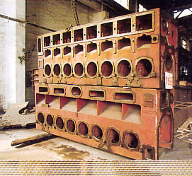 機(jī)車發(fā)動機(jī)機(jī)體